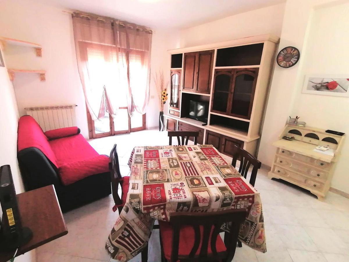 Marine Kiss Apartment Civitavecchia Ngoại thất bức ảnh