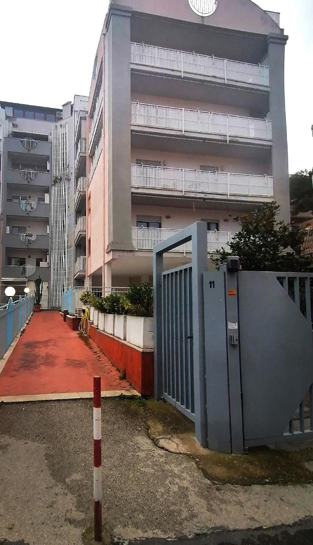 Marine Kiss Apartment Civitavecchia Ngoại thất bức ảnh
